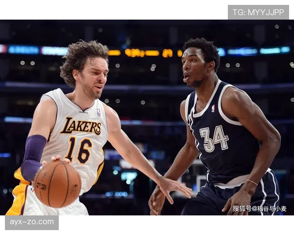 凯泽战术解析：创新策略显著提升球队战斗力，赛场表现亮眼