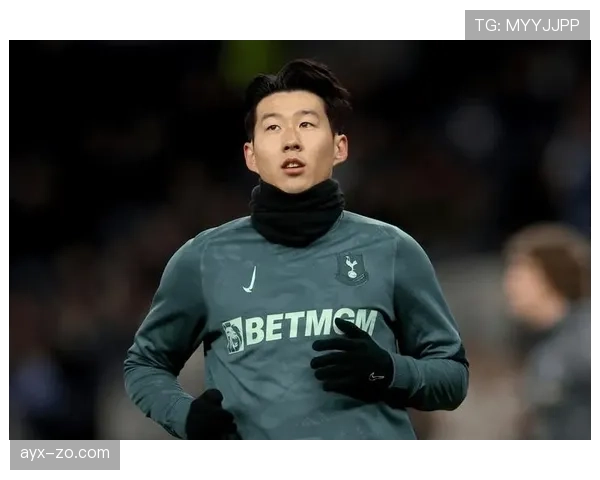 孙兴慜比赛结束拎着几万块的包，普通人买菜都得算半天账了吧？